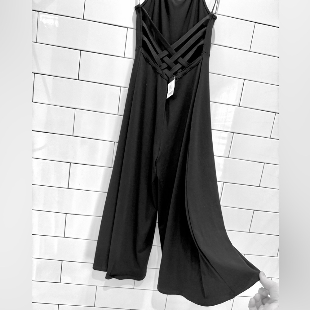 NWT Urban Outfitters Athleisure Silence + Noise Halter Black Jumpsuit - M